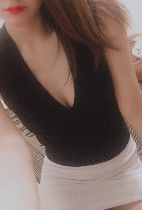 みさ(27)